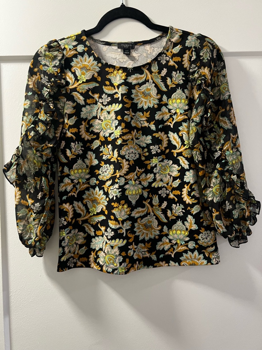 Black Floral Jacquard Puff-Sleeve Top